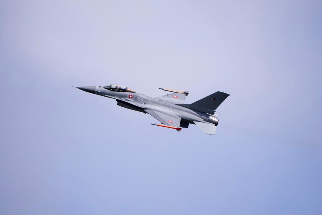 avioane F-16